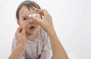 Чем лечить конъюнктивит у ребенка 8 месяцев