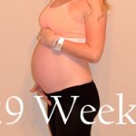 Photo of mom&#39;s belly at 29 weeks of pregnancy