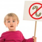 Как избавить ребенка от остриц