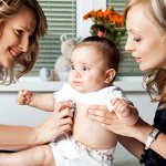 Мама с ребенком на приеме у врача