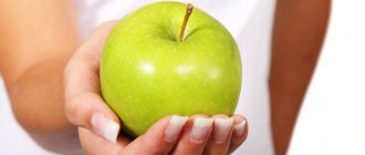 Польза яблок для работы кишечника