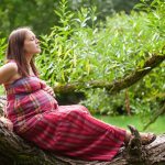 Причины появления растяжек на груди во время беременности