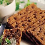 Употребление хлебцев в период грудного вскармливания: за и против