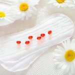 выделения в средине цикла